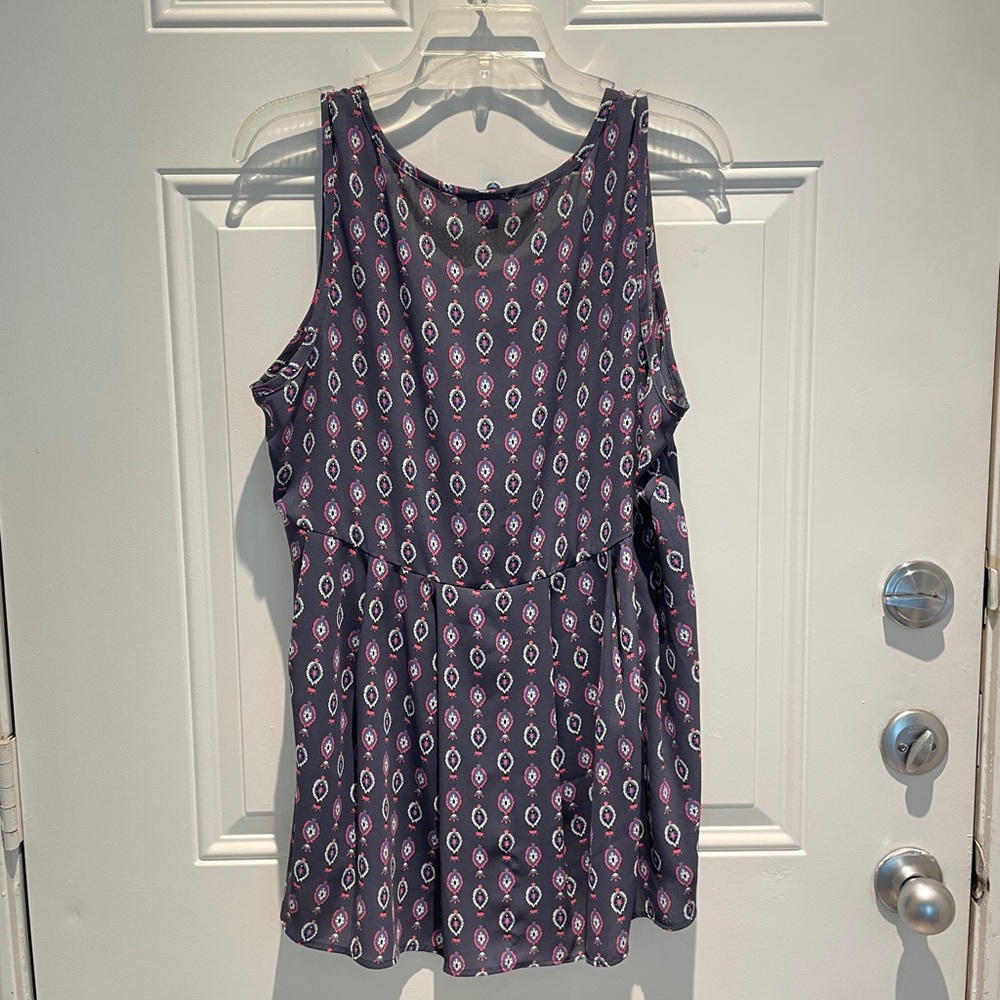 Torrid Southwestern Gray Pink Paisley Sleeveless Top Size 00 (Medium/Large, 10) - Picture 5 of 8